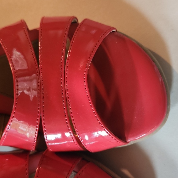 Solos by Softspots Red Heels - Picture 5 of 12